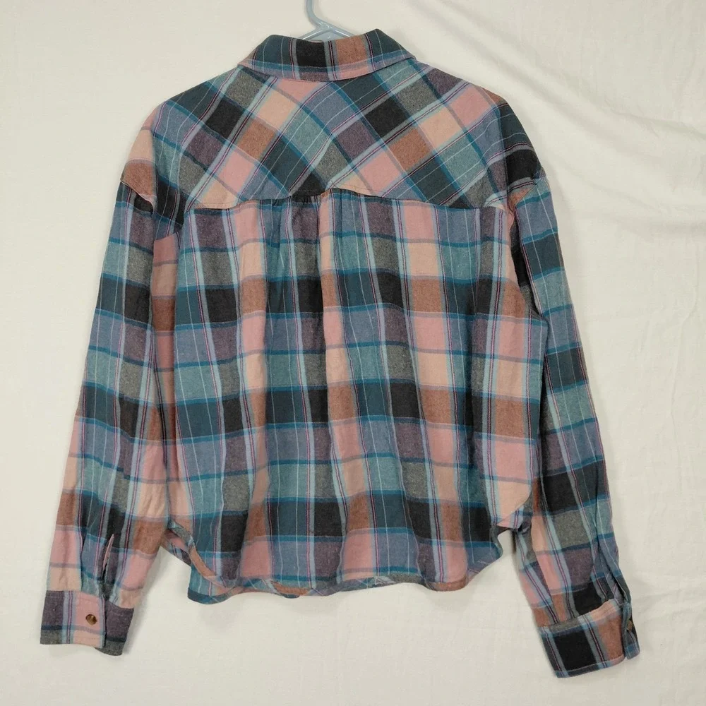 Women's XL Cropped Plaid Flannel Long Sleeve Patchwork‎ Raw Hem Country Western